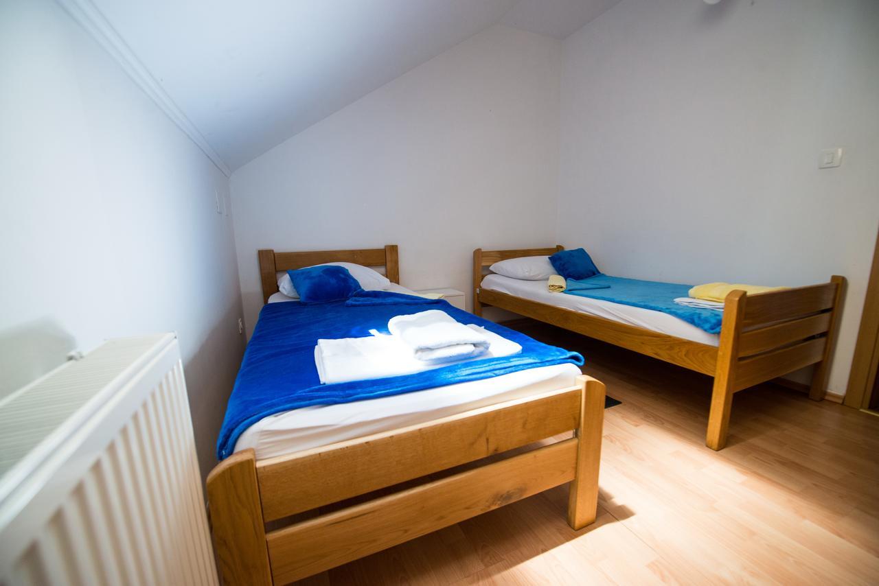 1000 négyzetméteres, 21 hálószobás Apartman 21 fürdőszobával Tresnjevka területén Zágráb Kültér fotó
